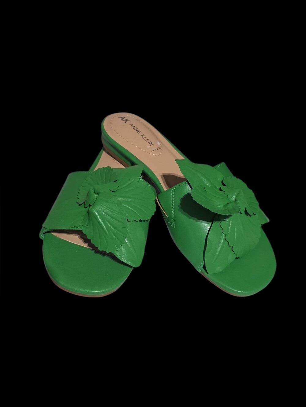 Anne Klein Bright Green Floral Appliqué Slide Mules 6.5 Beachy